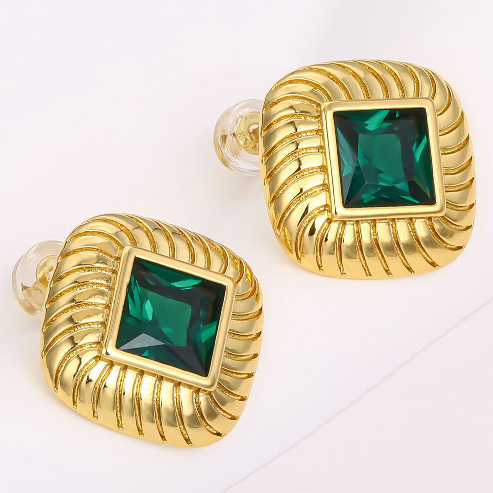 Ohrringe aus goldplattierter Legierung mit grünem Emporia® Kristall 1 