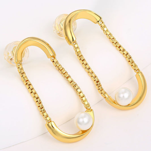 Ohrringe aus goldplattierter Legierung