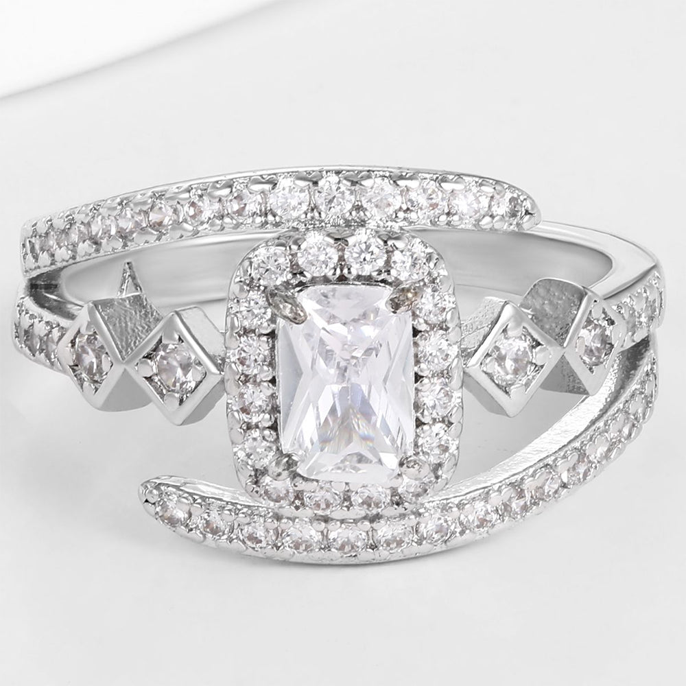 Ring aus goldplattierterr Legierung mit weißem Emporia® Kristall 1 