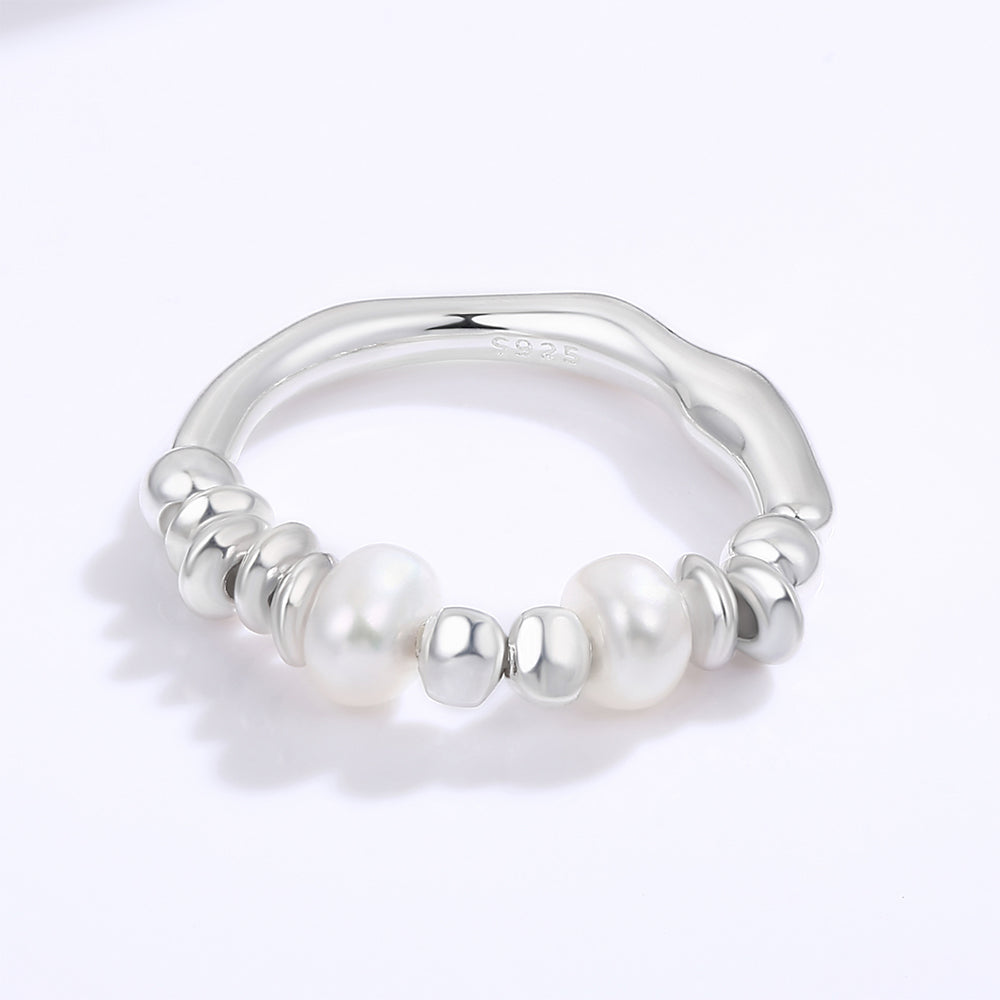 Ring aus goldplattierterr Legierung mit weißem Emporia® Kristall 1 