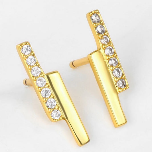 Ohrringe aus goldplattierter Legierung mit weißem Emporia® Kristall