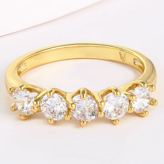 Ring aus goldplattierter Legierung mit weißem Emporia® Kristall