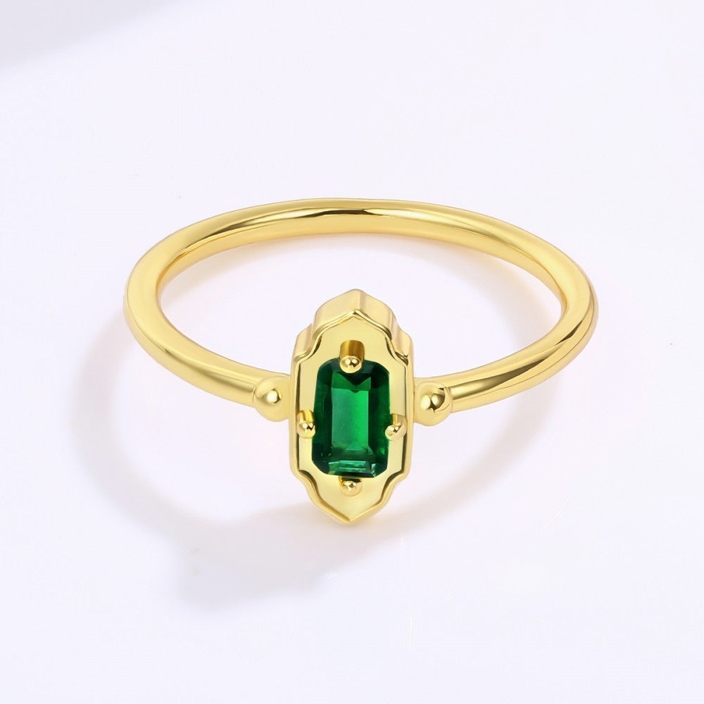 Ring aus goldplattierterr Legierung mit grünem Emporia® Kristall 1 