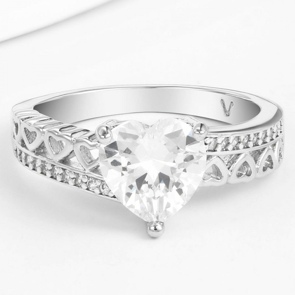 Ring aus goldplattierterr Legierung mit weißem Emporia® Kristall 1 