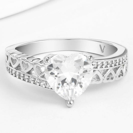 Ring aus goldplattierter Legierung mit weißem Emporia® Kristall