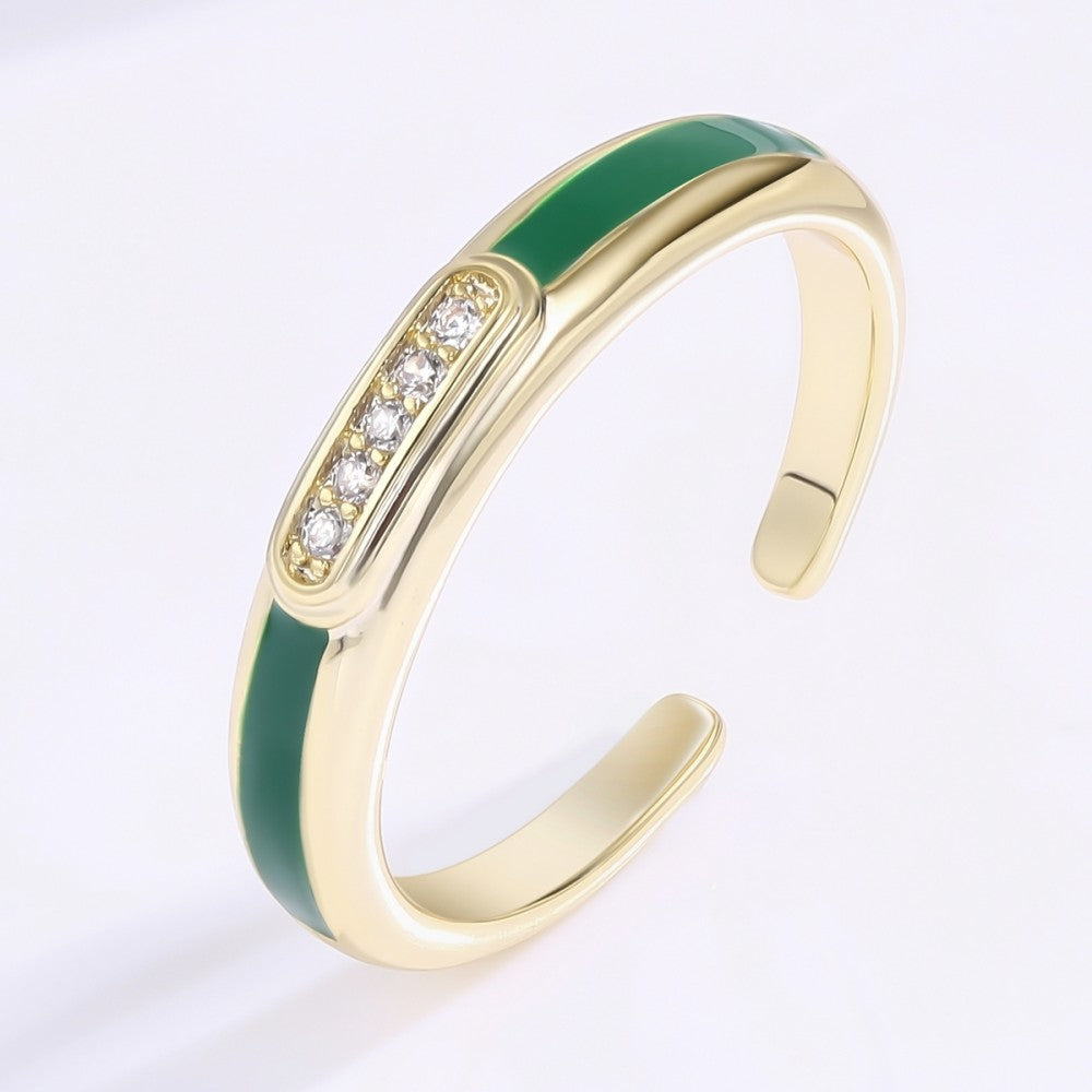 Ring aus goldplattierterr Legierung mit weißem Emporia® Kristall