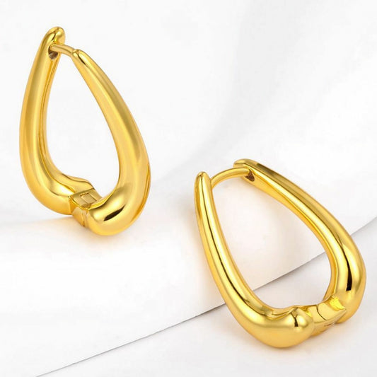 Ohrringe aus goldplattierter Legierung mit weißem Emporia® Kristall