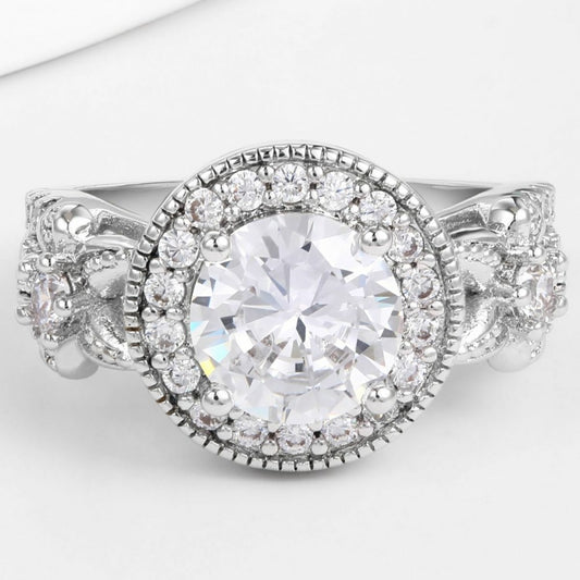 Ring aus goldplattierter Legierung mit weißem Emporia® Kristall