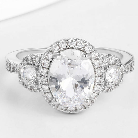 Ring aus goldplattierter Legierung mit weißem Emporia® Kristall