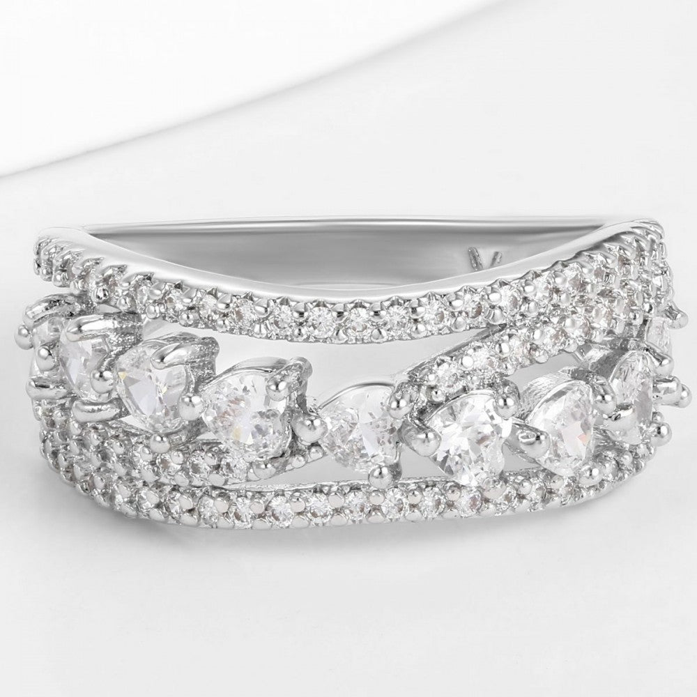 Ring aus goldplattierterr Legierung mit weißem Emporia® Kristall 1 