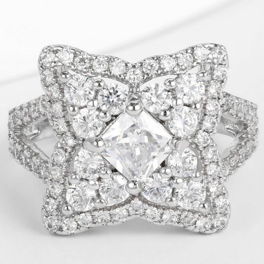 Ring aus goldplattierter Legierung mit weißem Emporia® Kristall