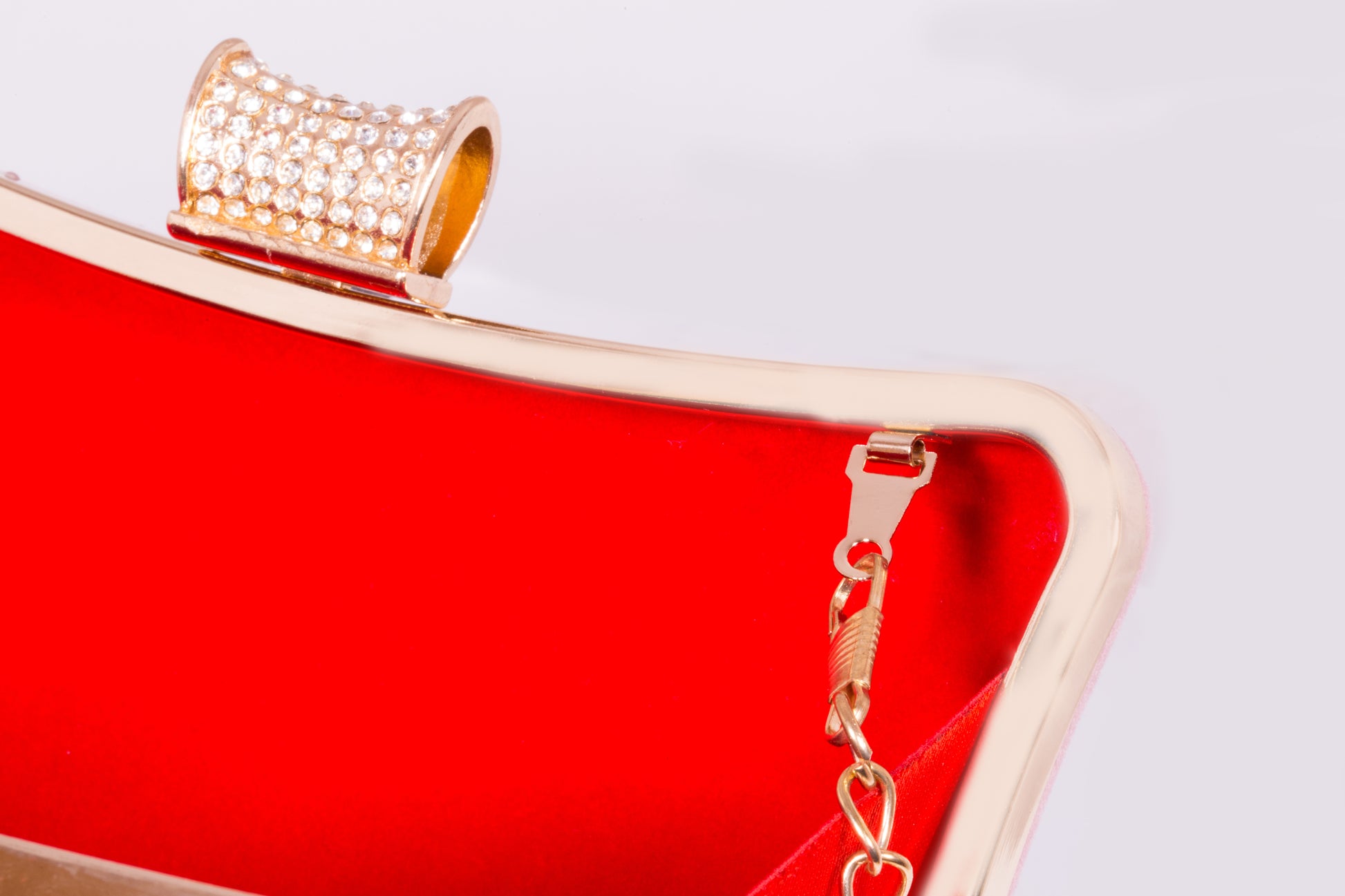 Tasche aus goldplattierter Legierung mit weißem Emporia® Kristall 8 
