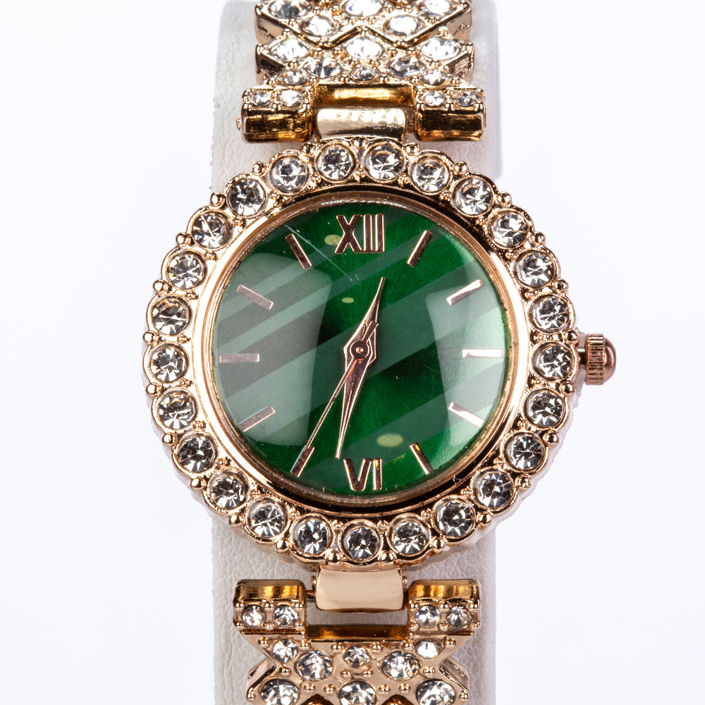 Uhr aus goldplattierter Legierung mit grünem Emporia® Kristall und weißem Emporia® Kristall