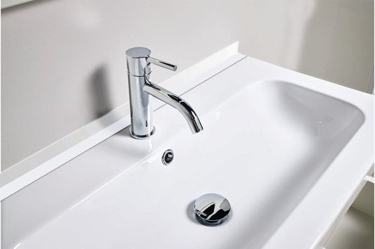 InstaSeal selbstklebendes Dichtungs- und Kantenband – 2 Rollen
