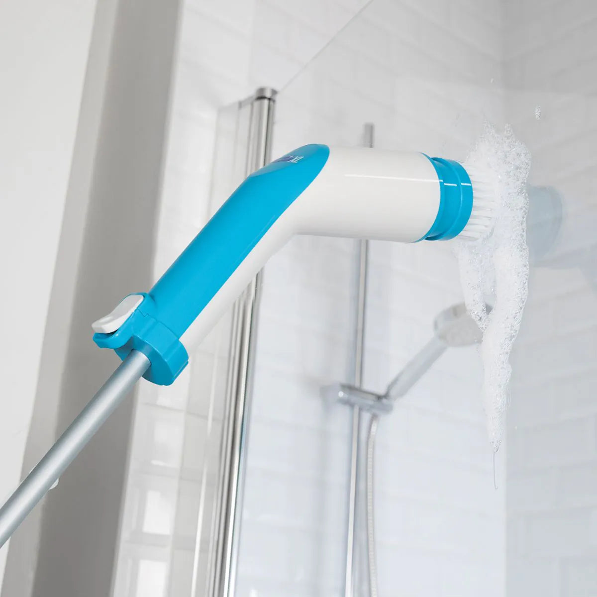 Scrub Buddi XL elektrische Reinigungsbürste mit 3 austauschbaren Aufsätzen