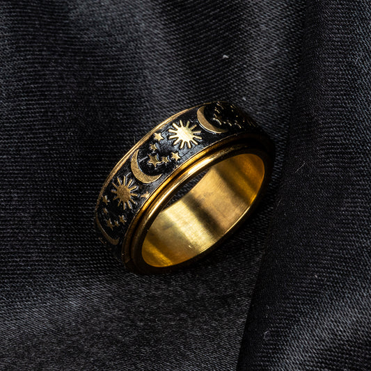 Ring aus goldplattierterr Legierung mit Emaille