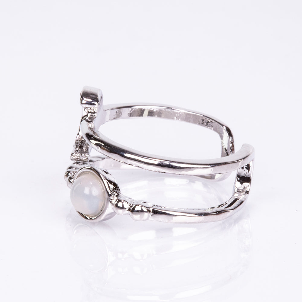 Ring aus goldplattierterr Legierung mit Mondstein 3 