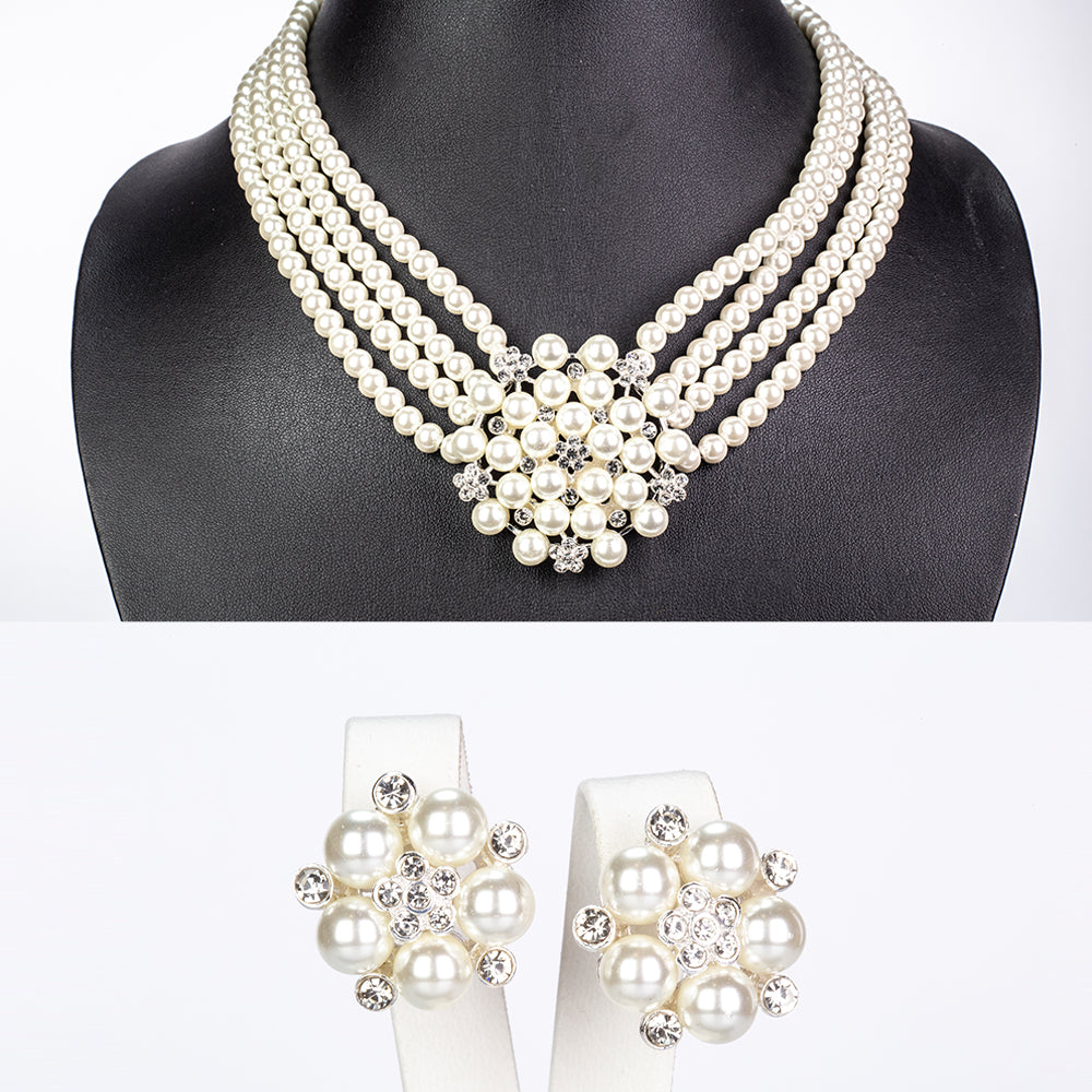 Schmuckgarnitur aus aus goldplattierter Legierung mit Glasperle und weißem Emporia® Kristall 1 