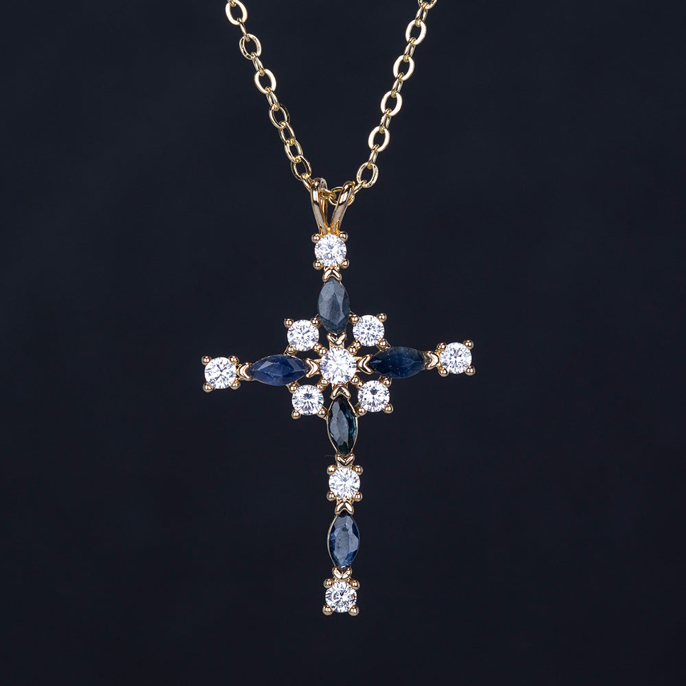 Halskette aus goldplattierter Legierung mit Saphir und weißem Emporia® Kristall