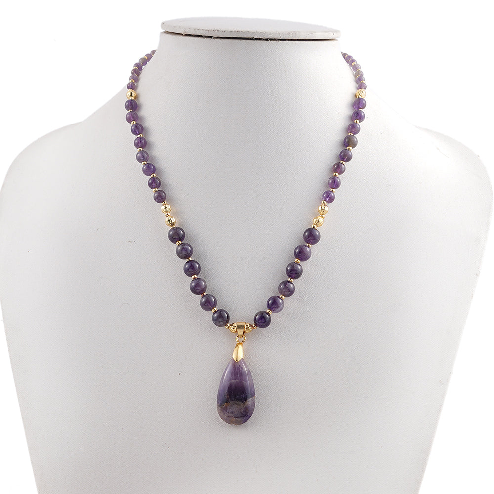 Halskette aus goldplattierter Legierung mit Amethyst
