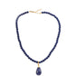 Halskette aus goldplattierter Legierung mit Lapislazuli