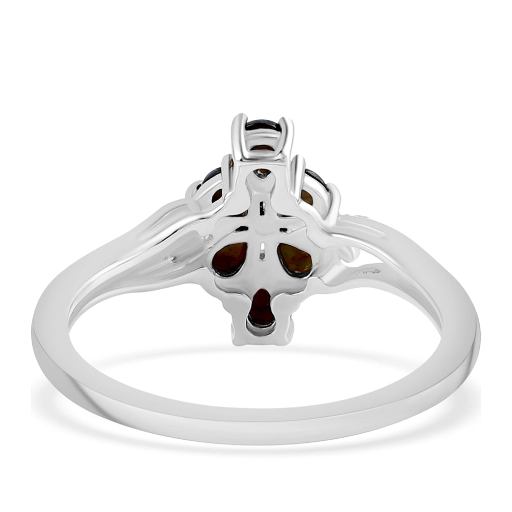 Silberring mit mitternachtsschwarzem äthiopischen Opal aus Lega Dembi und weißem Topas 3 