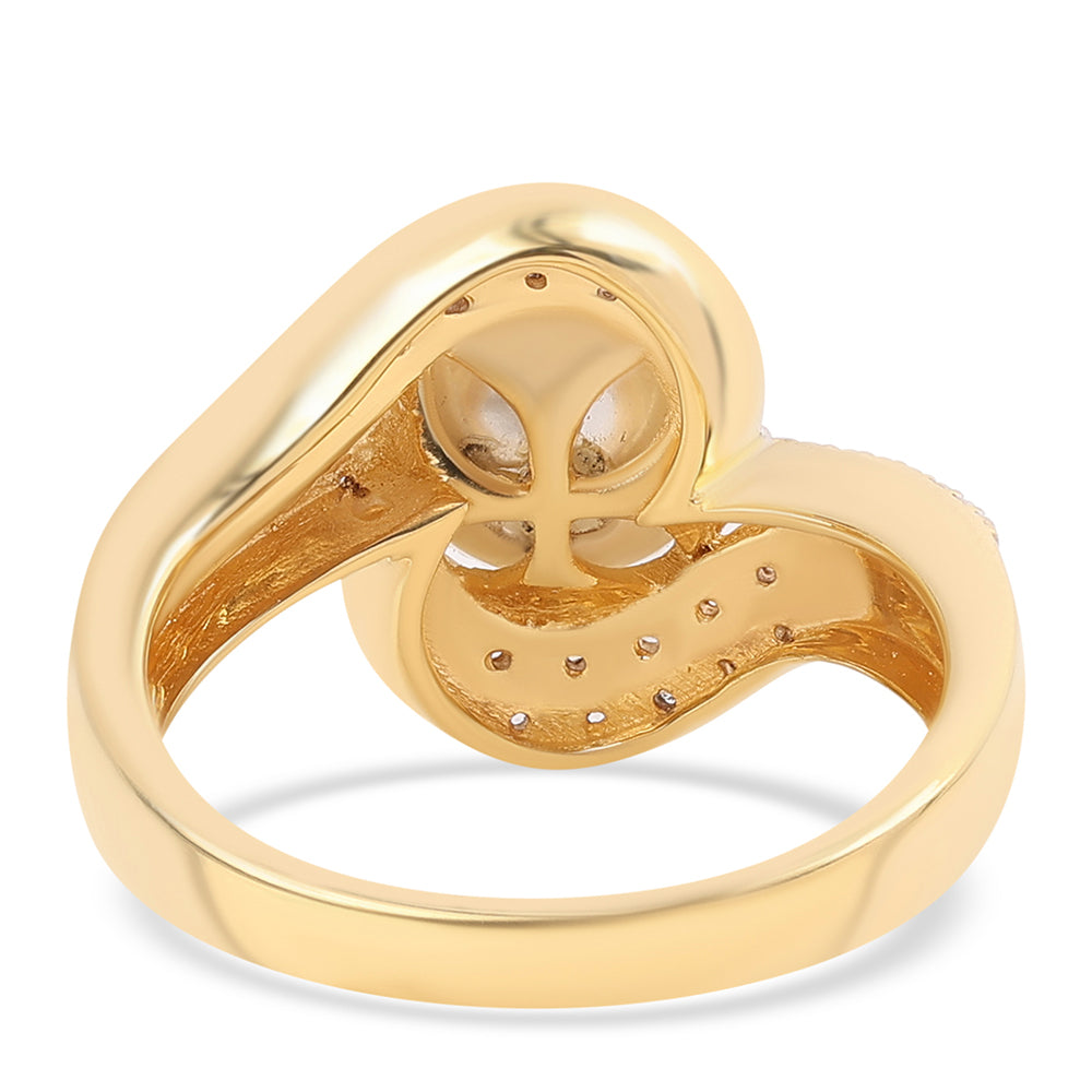 Goldplattierter Silberring mit weißer Süßwasserperle und weißem Topas