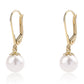 Goldohrringe mit weißer Süßwasserperle