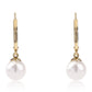 Goldohrringe mit weißer Süßwasserperle