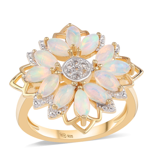 Goldplattierter Silberring mit äthiopischem Opal aus Lega Dembi und weißem Topas