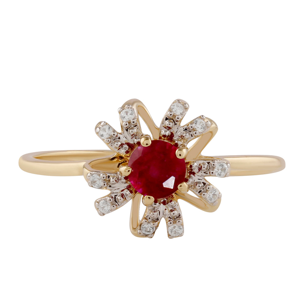 Goldring mit Rubin aus Madagaskar und weißem Zirkon 1 