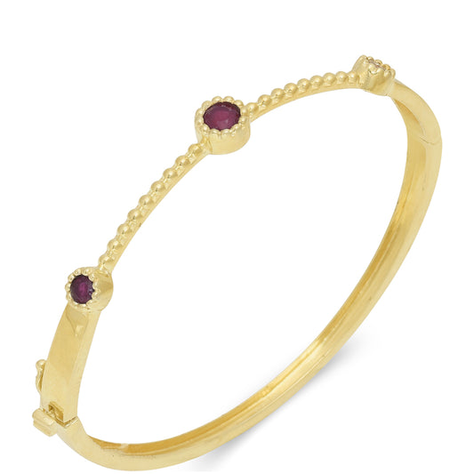 Goldplattierter Silberarmreif mit Rubin aus Madagaskar