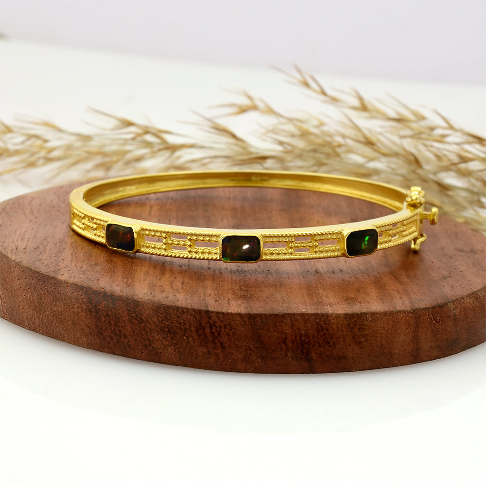 Goldplattiertes Silberarmband mit äthiopischem Opal aus Lega Dembi 4 