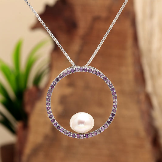 Silberanhänger mit brasilianischem Amethyst und weißer Süßwasserperle
