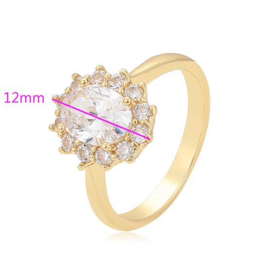Ring aus goldplattierterr Legierung mit weißem Emporia® Kristall