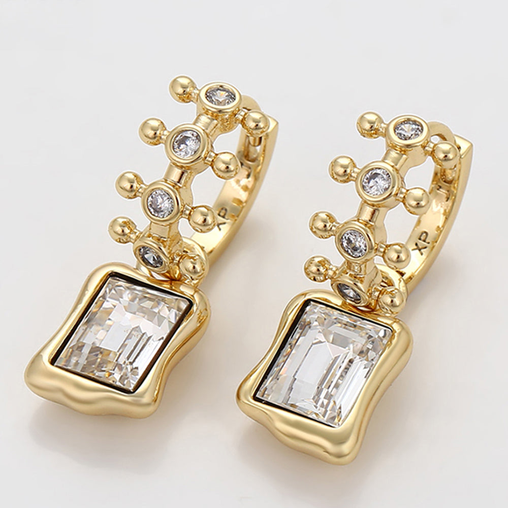 Ohrringe aus goldplattierter Legierung mit weißem Emporia® Kristall 3 
