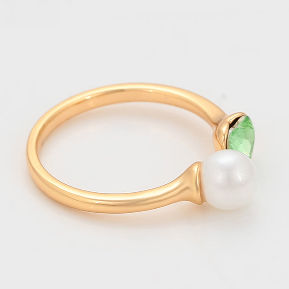 Ring aus goldplattierterr Legierung mit Glasperle und grünem Emporia® Kristall 5 