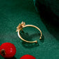 Ring aus goldplattierterr Legierung mit weißem Emporia® Kristall und Emaille