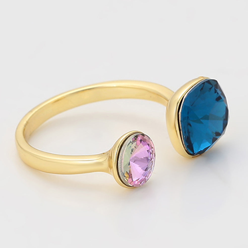 Ring aus goldplattierterr Legierung mit purpurfarbenem Emporia® Kristall und blauem Emporia®-Kristall 6 