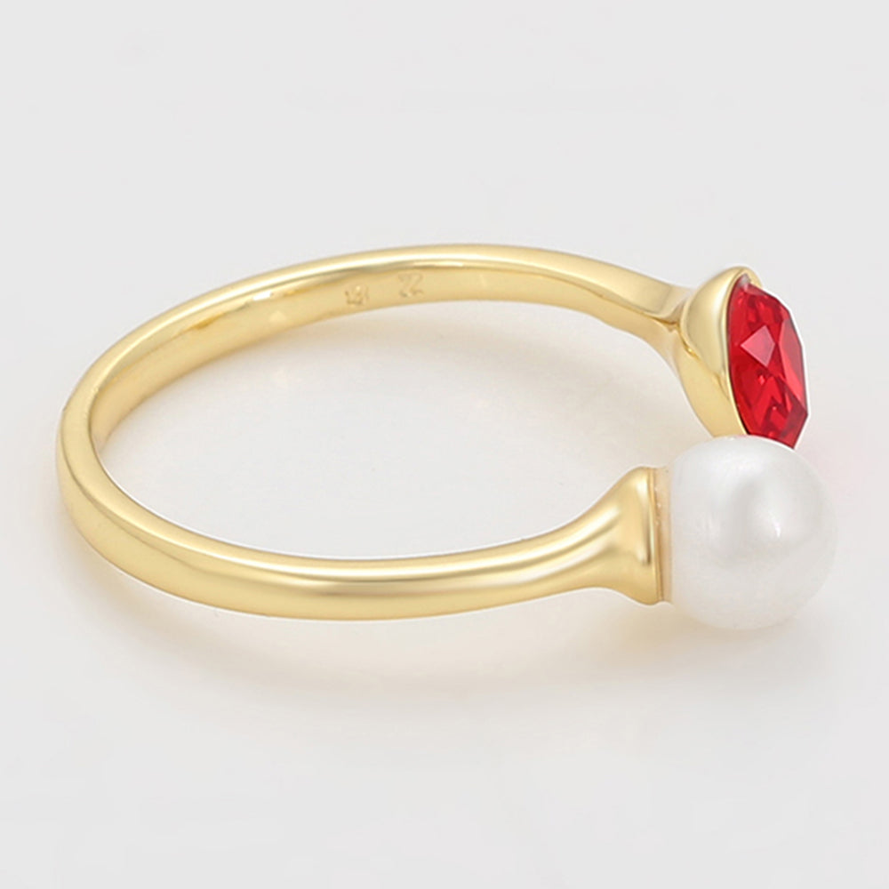 Ring aus goldplattierterr Legierung mit Glasperle und rotem Emporia®-Kristall 7 