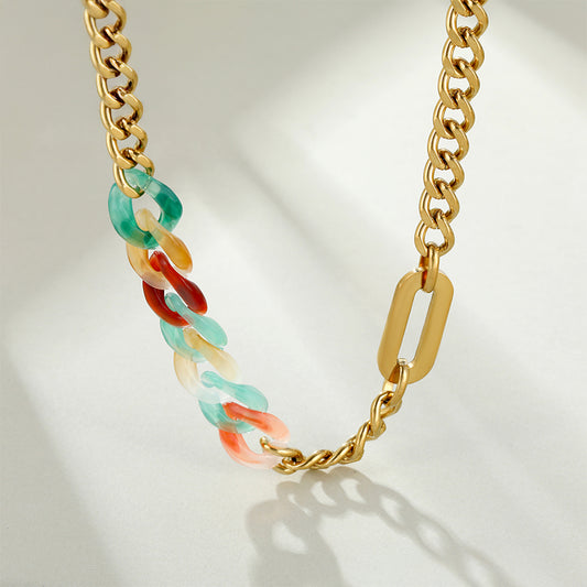 Halskette aus goldplattierter Legierung mit rotem Emporia®-Kristall und blauem Emporia®-Kristall