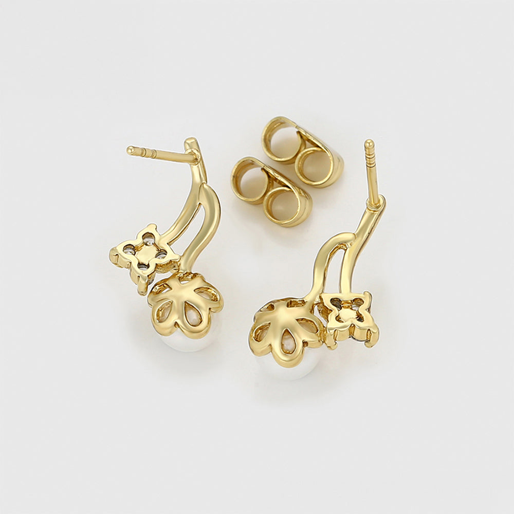 Ohrringe aus goldplattierter Legierung mit Glasperle und weißem Emporia® Kristall 4 