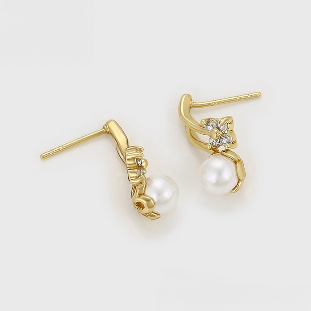 Ohrringe aus goldplattierter Legierung mit Glasperle und weißem Emporia® Kristall 6 