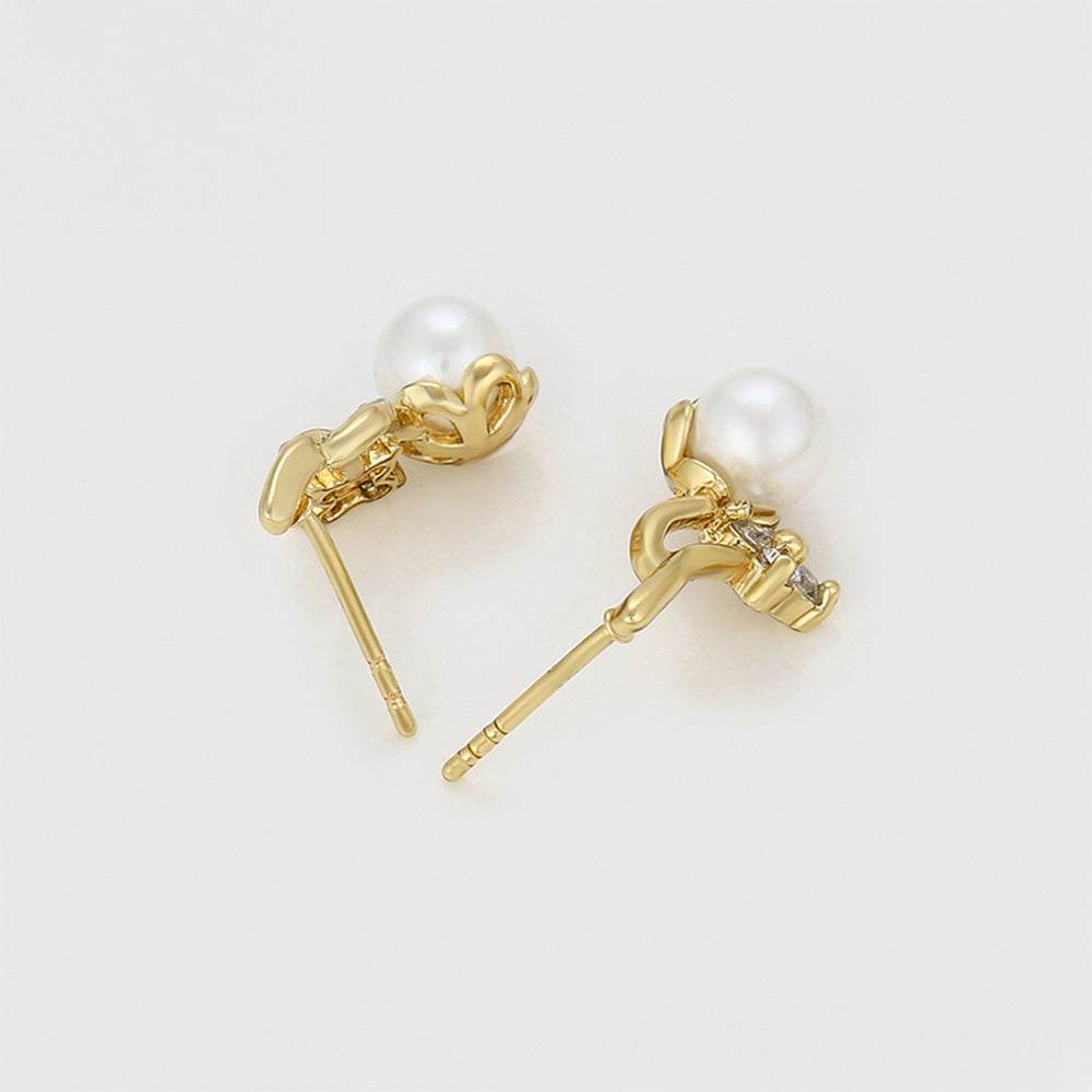 Ohrringe aus goldplattierter Legierung mit Glasperle und weißem Emporia® Kristall 7 