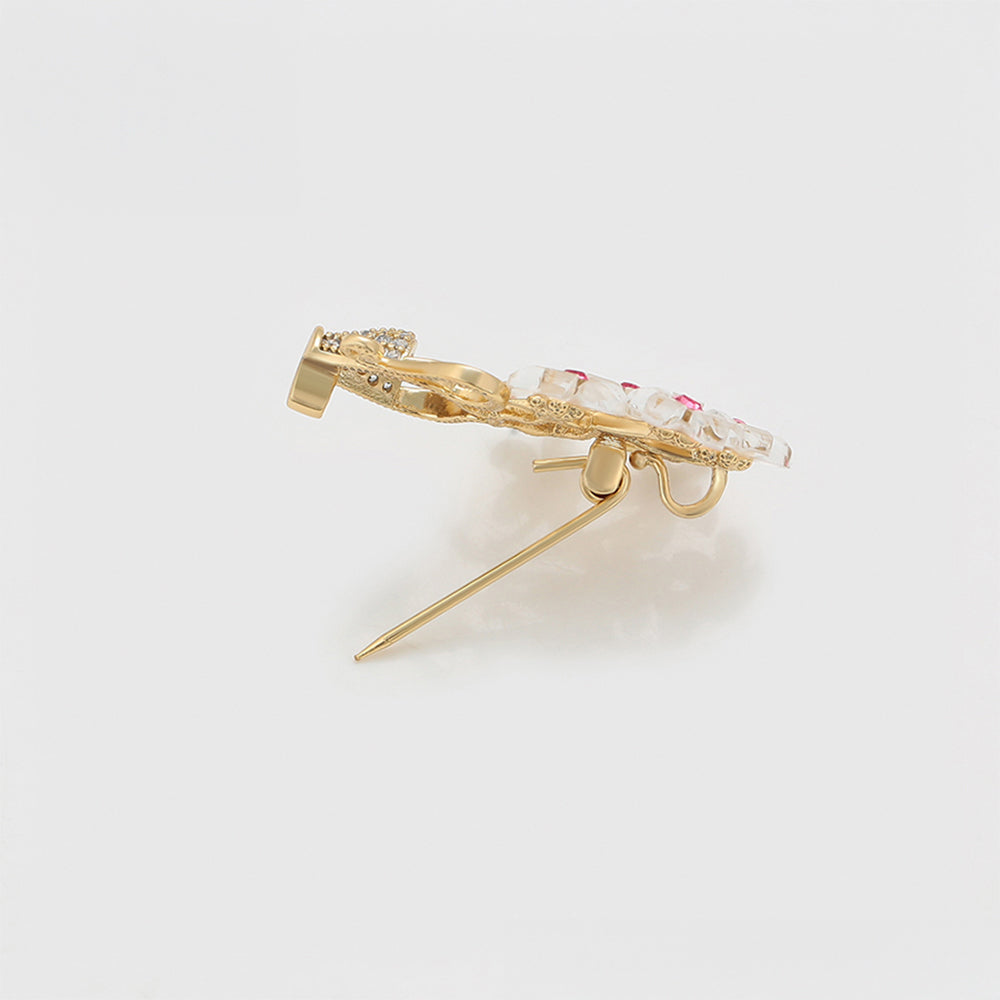 Brosche aus goldplattierter Legierung mit rosafarbenem Emporia® Kristall und weißem Emporia® Kristall