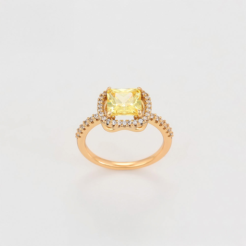 Ring aus goldplattierterr Legierung mit gelbem Emporia®-Kristall und weißem Emporia® Kristall 5 