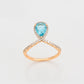 Ring aus goldplattierterr Legierung mit blauem Emporia®-Kristall und weißem Emporia® Kristall