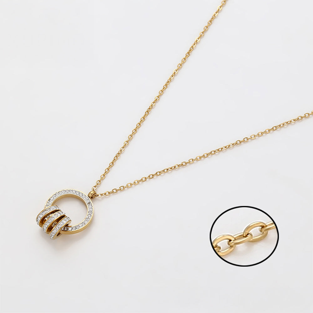 Schmuckgarnitur aus aus goldplattierter Legierung mit weißem Emporia® Kristall