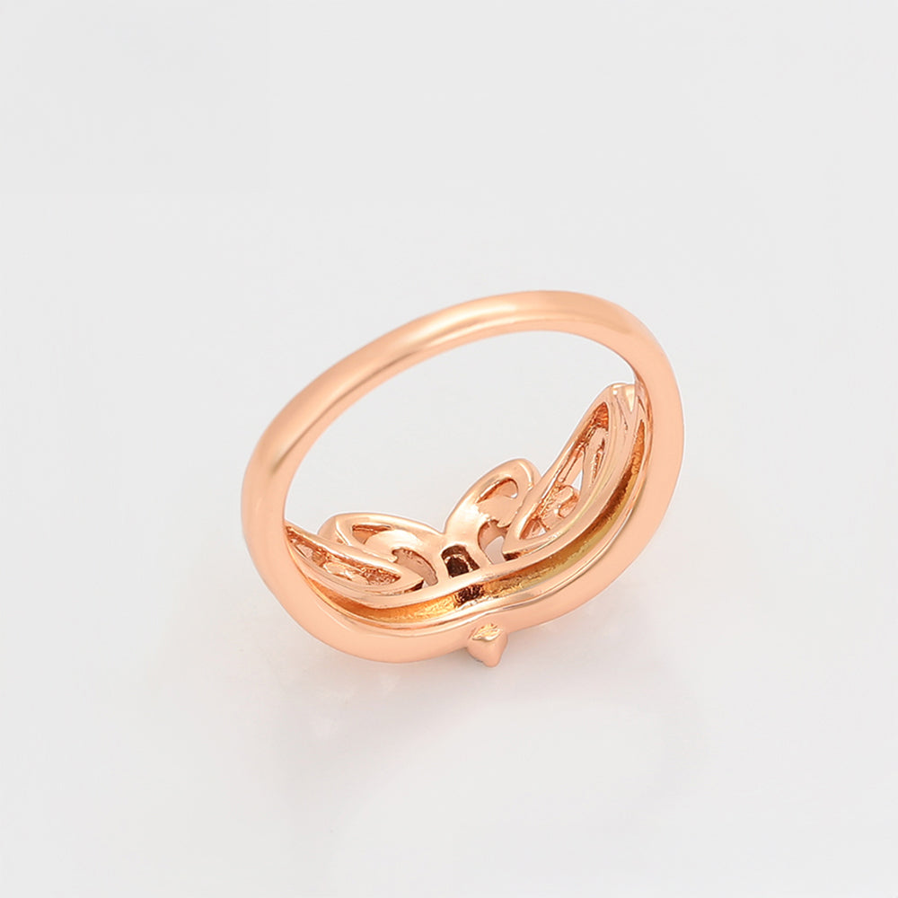 Ring aus goldplattierterr Legierung mit weißem Emporia® Kristall 4 