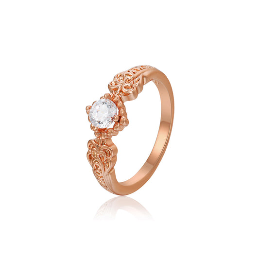 Ring aus goldplattierterr Legierung mit weißem Emporia® Kristall